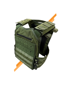 THE OPERATOR plate carrier in Multicam - view 1 - Universe Body Armor