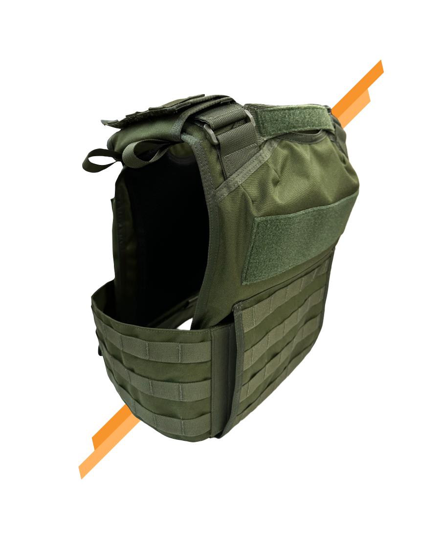 THE OPERATOR plate carrier in Multicam - view 3 - Universe Body Armor